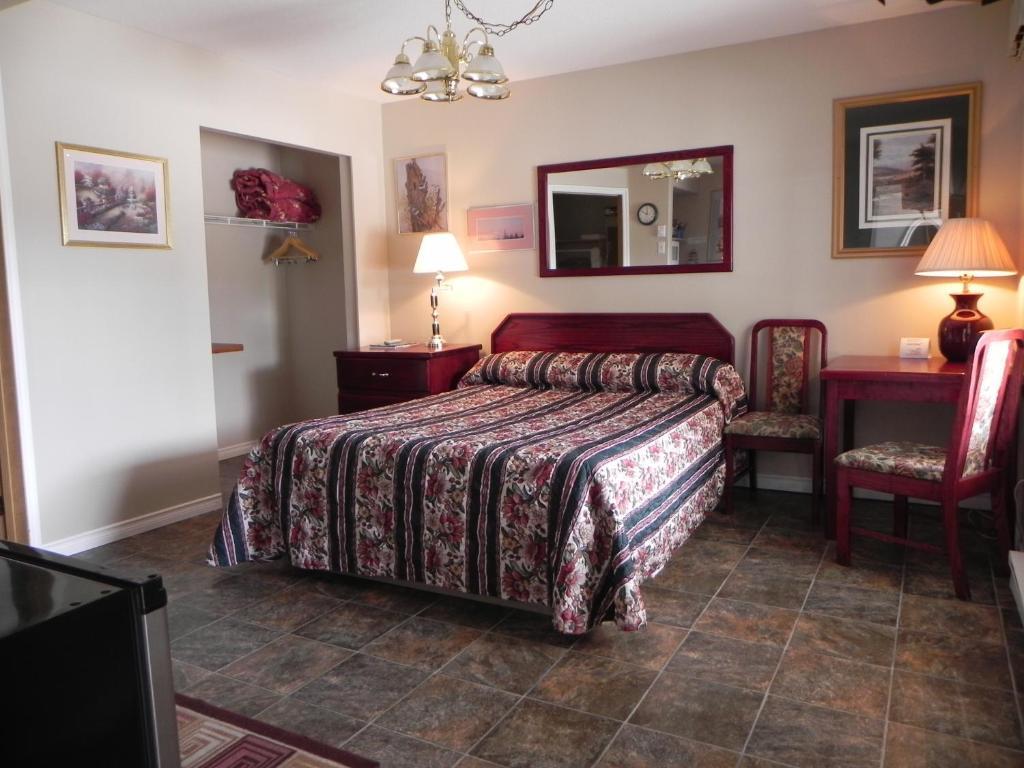 Destiny Beach Resort Osoyoos Room photo