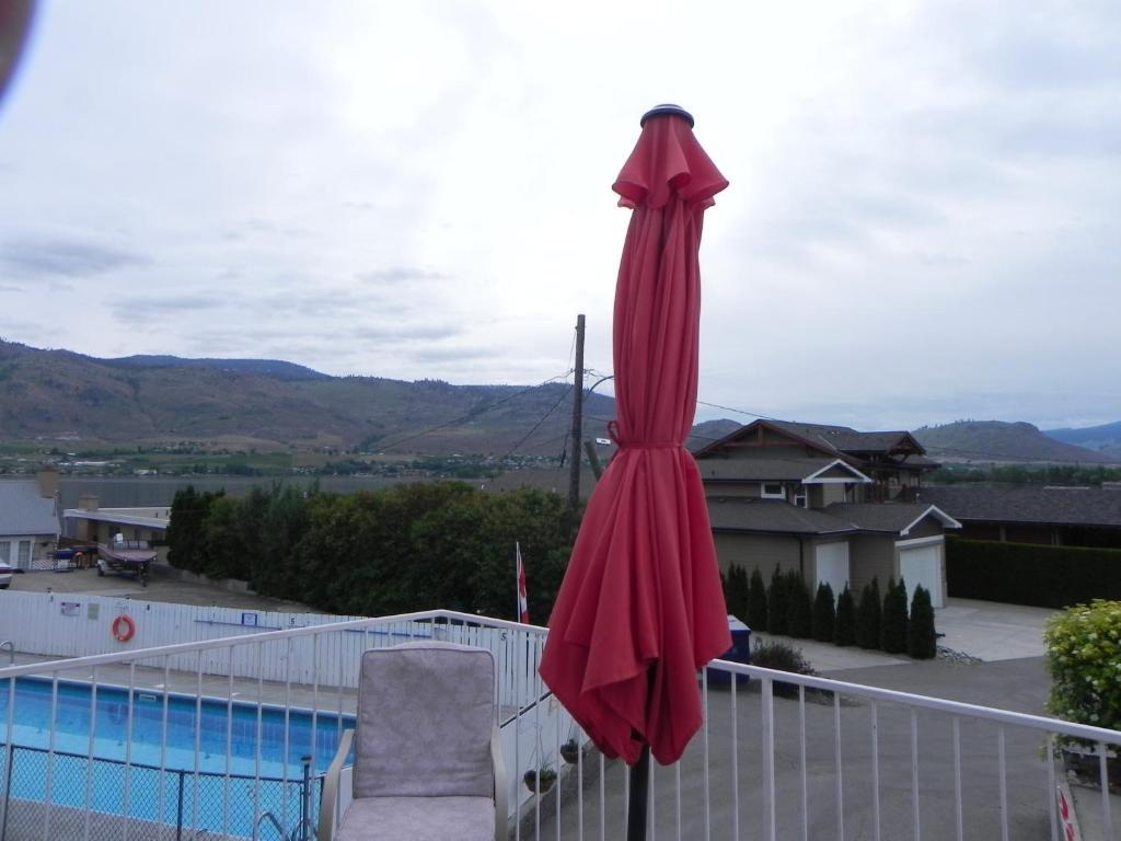 Destiny Beach Resort Osoyoos Room photo