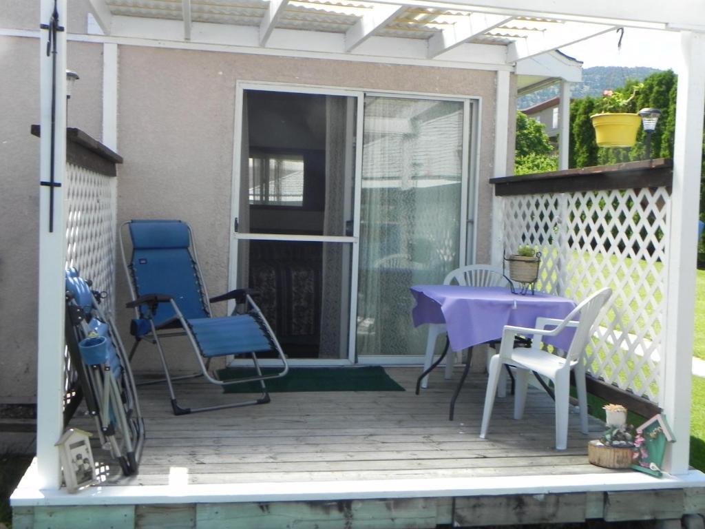 Destiny Beach Resort Osoyoos Exterior photo